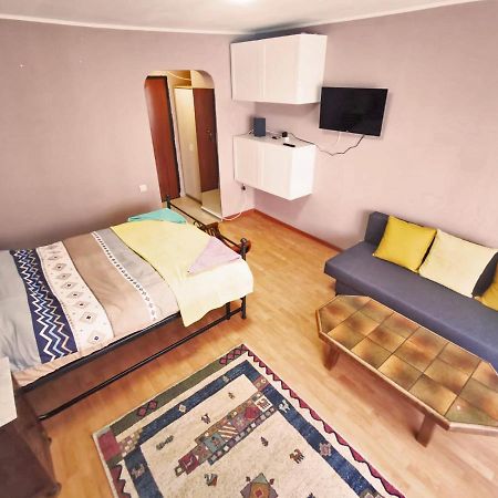 Appartamento Cozy Studio Athenee Bucarest Esterno foto